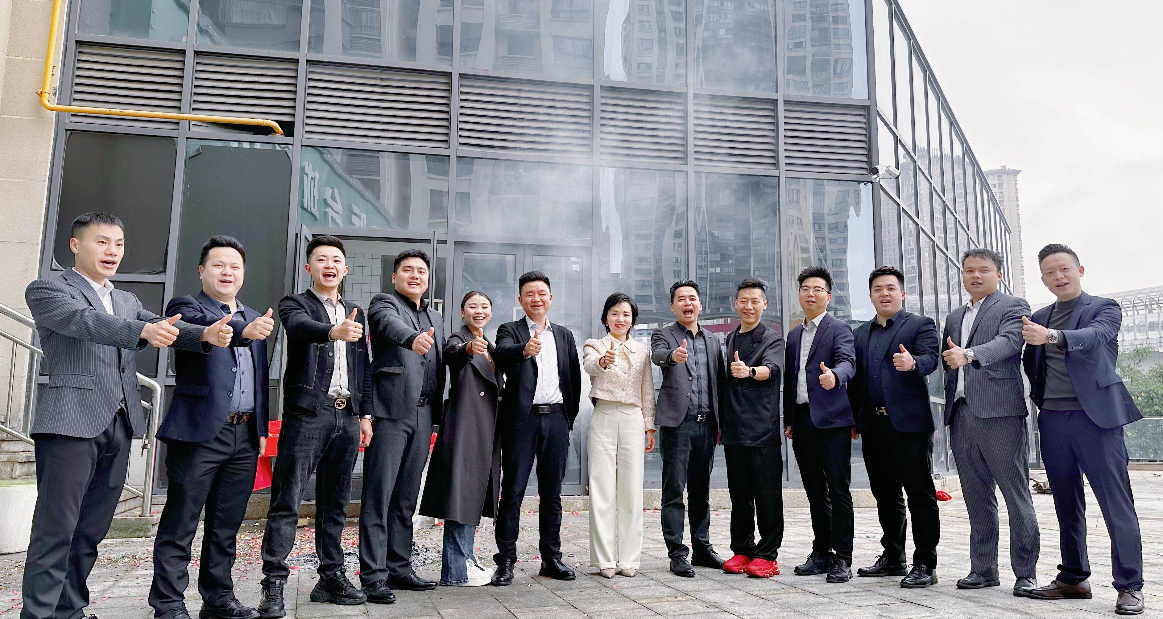 太阳成集团tyc122cc入口新征程 || 工厂直营店开工大吉!